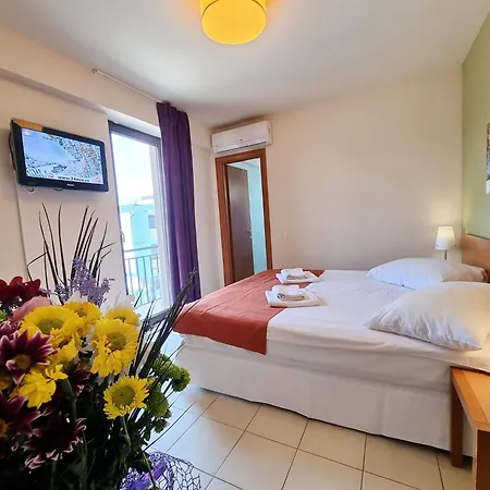 Cochet Hotel 3*